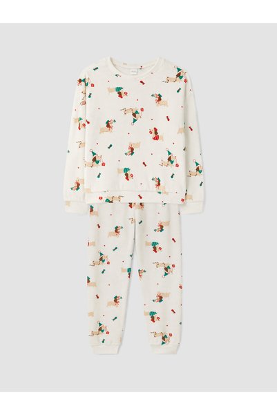 LC Waikiki Özmarka New Season Beige New Year Themed Girls' Velvet Pajama Set