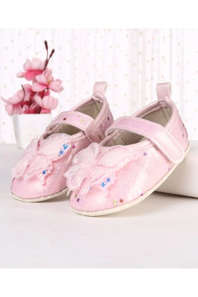 Cute Walk by Babyhug حذاء قصير مزين بالترتر وتطريز على شكل فراشة مع إغلاق فيل...