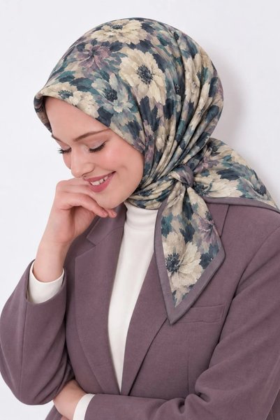 Lesscarves Çiçek Desenli Pamuk İpek Eşarp LS2214