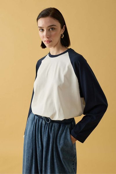 Ceylan Otantik Ekru Taban Kol Lacivert Reglan Kol Body