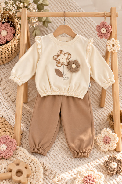 Minelia Kids Kız Bebek %100 Pamuk Çiçek Nakışlı Fırfırlı Üst ve Jogger Pantol...