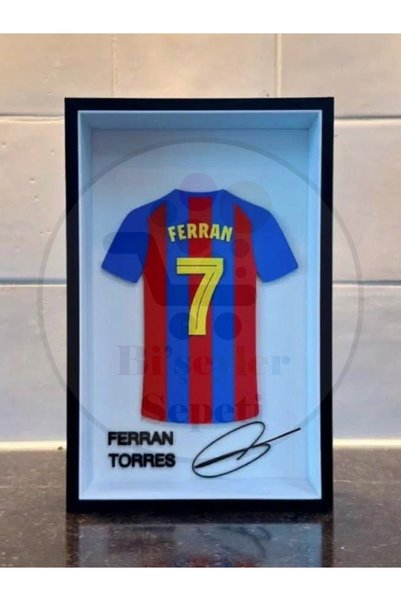 Bi'şeyler Sepeti Ferran Torres - Forma İmzalı Figür - 14x22 cm