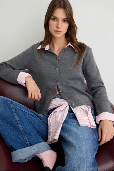Trendyol Collection Anthracite Woven Collar Sleeve Detailed Knitwear Cardigan...