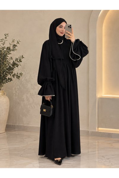 inci wears Siyah Kolları Tek Katlı İncili Adriana Krep Robalı Elbise