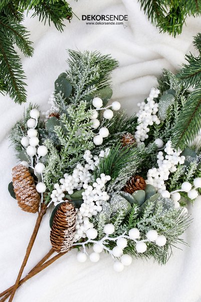 Dekorsende Ornament de Crăciun Ramă de fructe de pădure cu conuri Albă 35 cm