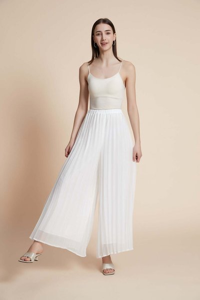 Yola Pleated Wide-Leg Trousers