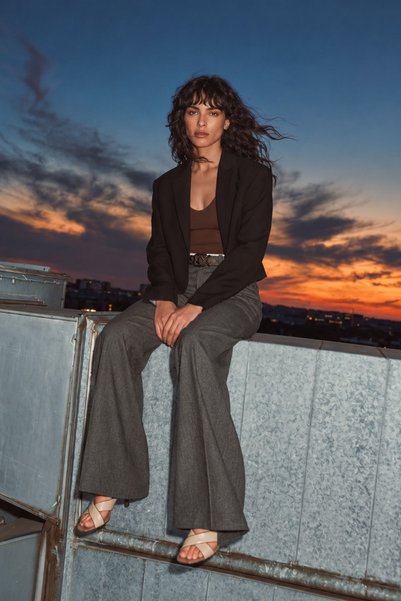 Açelya Okcu Pantaloni BALLARD, talie medie, wide leg, din material țesut, pre...