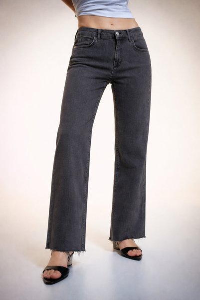HAKKE Cropped Spanish Jean Pants
