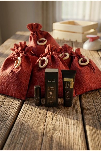 FAV'Or -Choose the best for you body Fav'Or- Set cadou în săculeț roșu – bals...