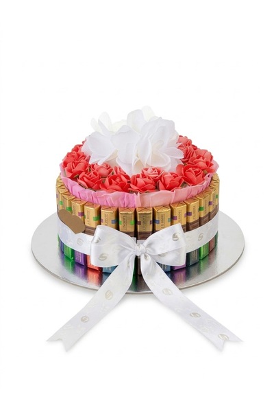 Generic Brand Tort din ciocolată decorativ cu trandafiri artificiali