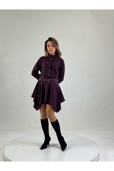 Neşeli Butik Γυναικείο φόρεμα με ψηλό γιακά σε χρώμα δαμασκηνί, με σουέτ εμφά...