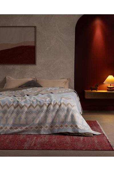 Madame Coco Glow Double Cotton Jacquard Blanket - Blue