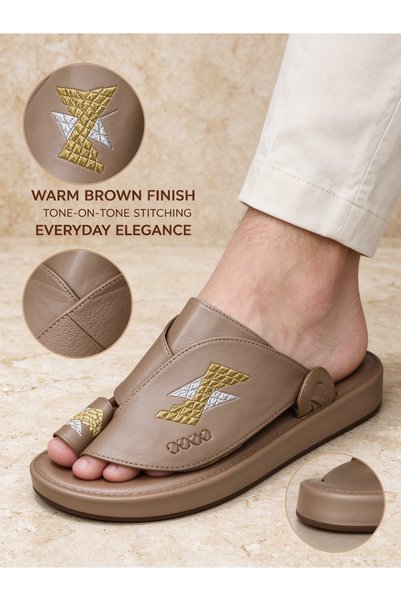 Huanhuan Shoe صندل رجالي مريح ماص للصدمات بنعل سميك من الجلد، عصري ومتعدد الا...