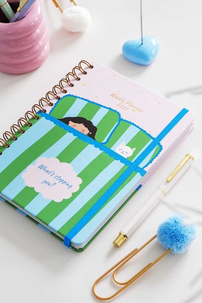 Matt Notebook 2027 Yılı A5 Haftalık Ajanda Spiralli 15x21 cm - 12 Aylık - Mot...