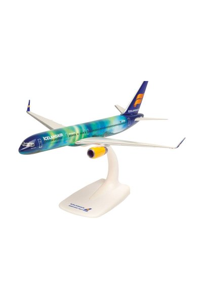 Herpa Macheta avion Boeing B757-200 ICELANDAIR, 23 cm, scara 1:200,