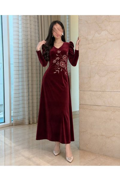 EVİAN DRESSE فستان نسائي مخمل ميدي بتطريز على شكل ورود