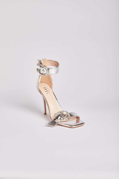 DALYDRESS صنادل لامعة ذات كعب عالٍ