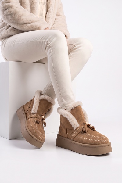 LuviShoes SANDY Taba Süet Hakiki Deri Kürklü Püsküllü Kadın Bot