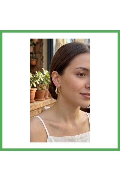 Nur store Çanta Brass Gold Color Hollow Rose Earrings Bezoss