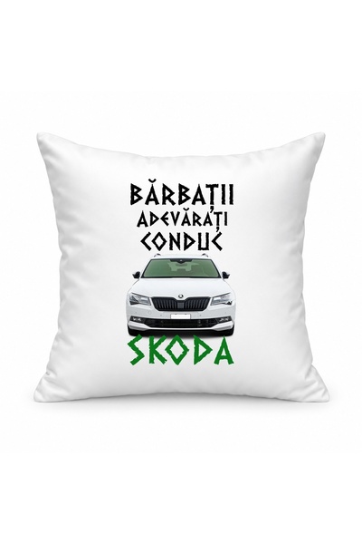 Fabricacucadouri.ro Pernă personalizată Barbatii adevarati conduc skoda