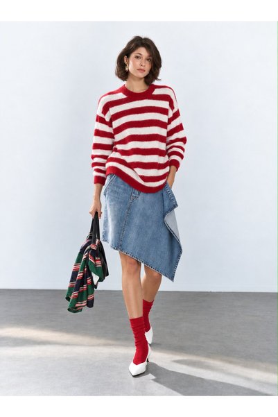 KAZAK Oversize Soft Textured Crew Neck Striped
