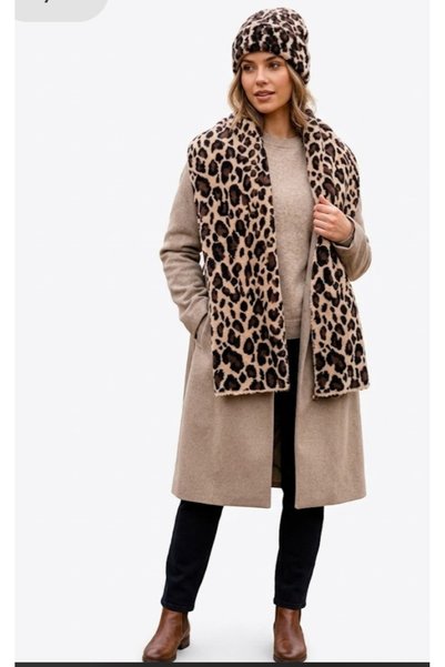 Generic Brand Leopard Patterned Scarf and Beanie Set