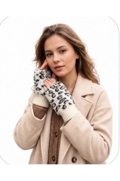 Generic Brand Leopard Patterned Cut Gloves