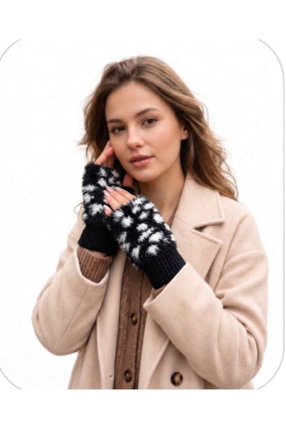 Generic Brand Leopard Patterned Cut Gloves