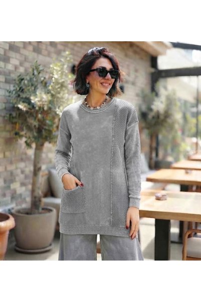 AYASOFYA OTANTIK Women's Round Neck Oversize Vintage / Distressed Detailed 10...