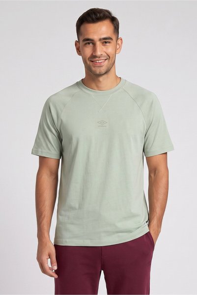 UMBRO Men Relaxed Fit Short Sleeve Outdoor T-Shirt, Sage Green