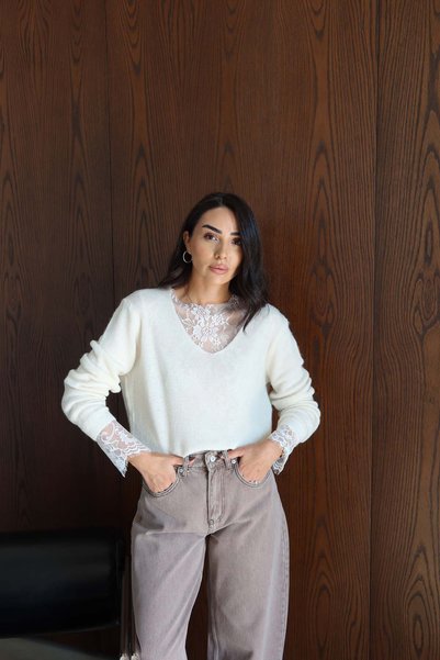 Özge Özgenç Dantel İçli Kazak İkili Takım