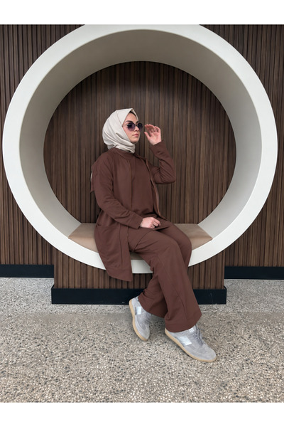 AYSUN AYDEMİR طقم بدلة رياضية من نوع Alt Üst Double F جيب بسحاب i Daily Hijab