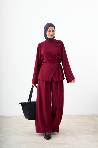 LOCCO بدلة نسائية صينية بياقة قائمة وأزرار باللون العنابي