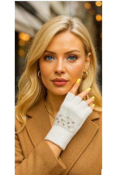 Generic Brand Cut-Out Ecru Knitwear Gloves with Stones on Them