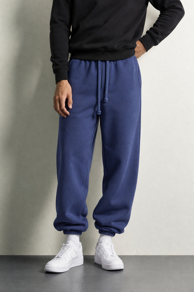 king brich Elastic Cuffed Baggy Fit 3 Thread Sweatpants