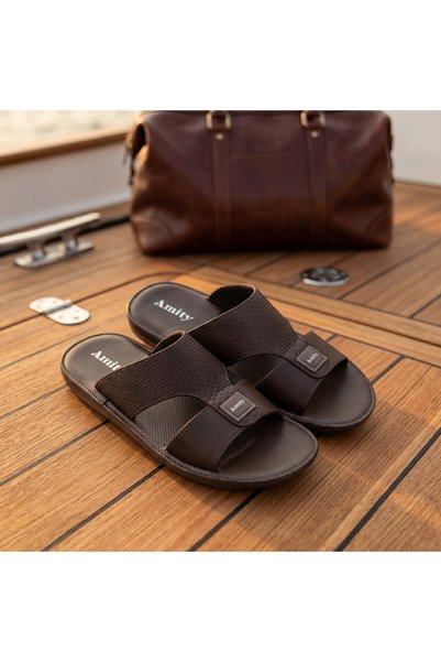 Dhiaa Walk صنادل رجالية فاخرة من الجلد بتصميم مريح وواسع مع حزام أمامي مزدوج ...