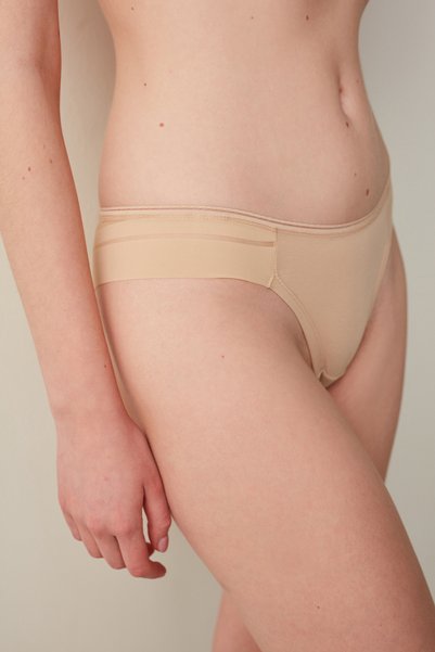 Penti Chiloți brazilian Limpo de culoarea pielii