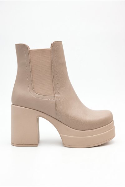 Shoesers حذاء تشيلسي نسائي ذو تصميم خاص بكعب عالٍ ومرن من الجانبين باللون البيج