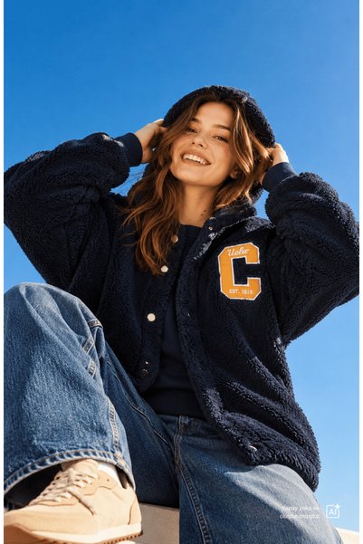 UCLA Servılle Lacivert Çıtçıtlı Nakışlı Kadın Ceket