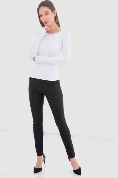 CARINA بلوزة سادة بأكمام طويلة