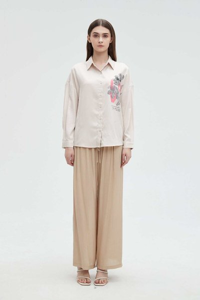 mica Graphic Print Long Sleeve Top