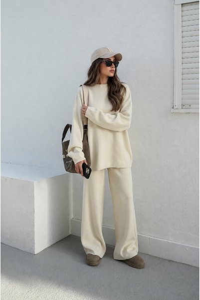 De Pose Oversize Kesim Sade Kadın Triko Takım