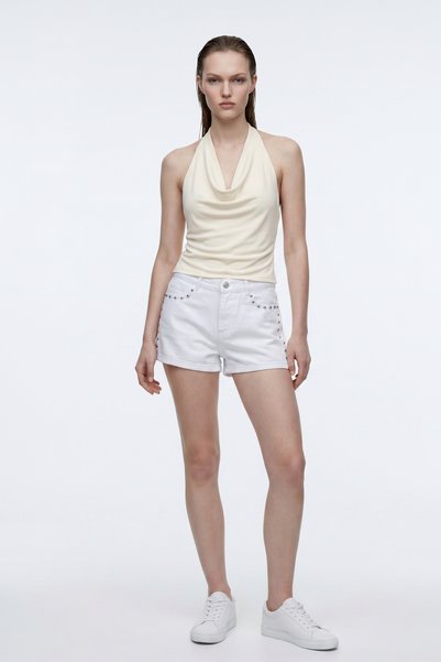 HAKKE Women's Pearl Detailed Shorts