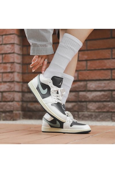 Nike Air Jordan 1 Low Gri Sneaker Sportie