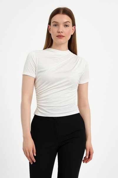 HAKKE Short sleeve sandy blouse with gathered detail