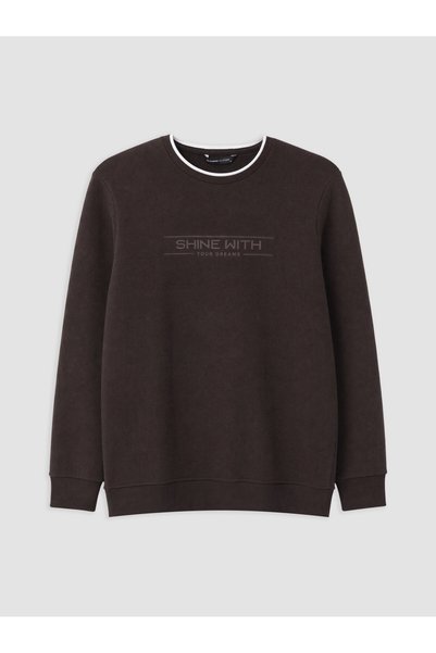 LC Waikiki ESVAB • سويت شيرت رجالي عصري ومميز بطباعة ياقة روبا