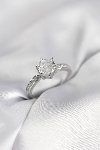 Angel Of Life Zircon Stone Single Stone Model Silver Color Women's Ring