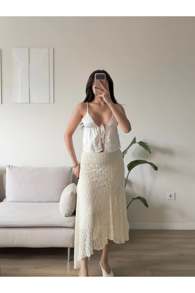Zoom Butik Asimetrik Volanlı Dantel Etek - BEJ