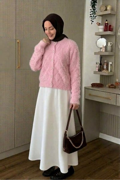 QUAWEAR Bisiklet Yaka Taş İşlemeli İncili Metal Düğmeli Sakallı Triko Hırka