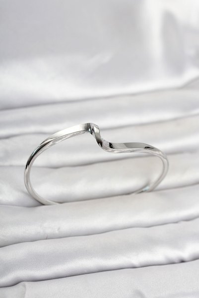 Angel Of Life Silver Color Brass Zigzag Model Women's Bracelet